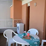 Lignano Riviera Economico Con Piscina 리그나노 사비아도로